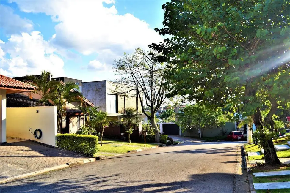 Foto 2 de Casa de Condomínio com 3 quartos à venda, 300m2 em Jardim Fazenda Rincão, Aruja - SP