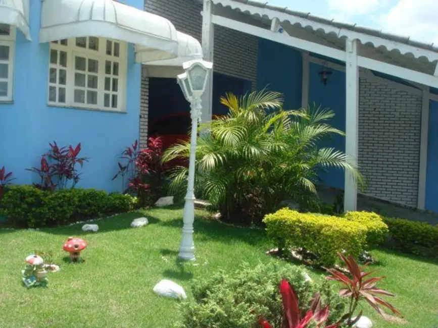 Foto 4 de Casa de Condomínio com 3 quartos à venda, 300m2 em Arujá Country Club, Aruja - SP
