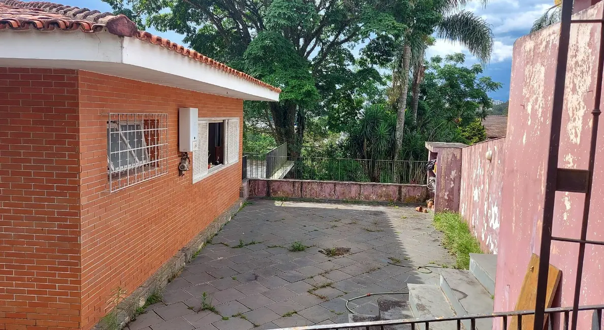 Foto 3 de Casa de Condomínio à venda, 1000m2 em Arujázinho IV, Aruja - SP
