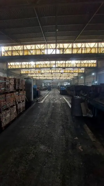 Foto 3 de Armazém / Galpão à venda, 9000m2 em Jardim Maragogipe, Itaquaquecetuba - SP