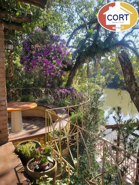 Foto 3 de Chácara com 10 quartos à venda, 1267m2 em Guararema - SP