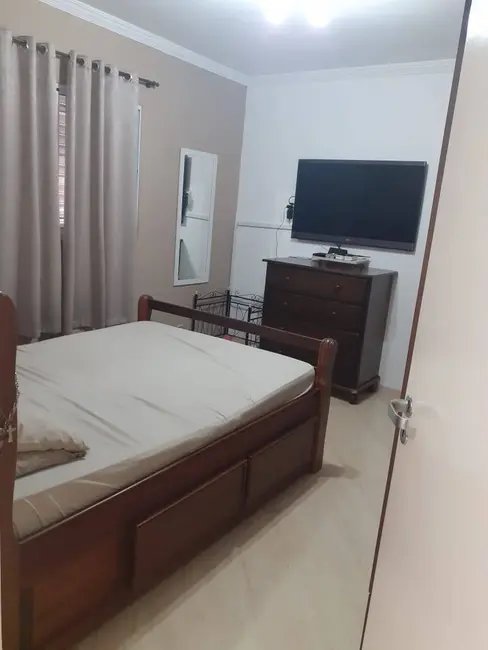 Foto 5 de Casa com 2 quartos à venda, 136m2 em Jordanópolis, Aruja - SP