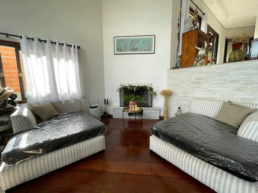 Foto 7 de Casa de Condomínio com 3 quartos à venda e para alugar, 450m2 em Aruja - SP