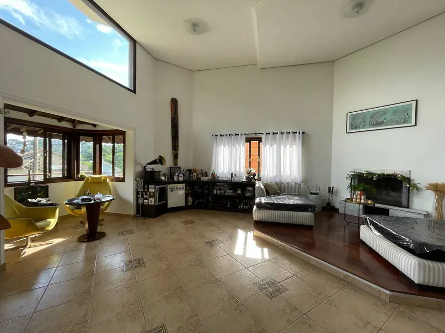 Foto 2 de Casa de Condomínio com 3 quartos à venda e para alugar, 450m2 em Aruja - SP