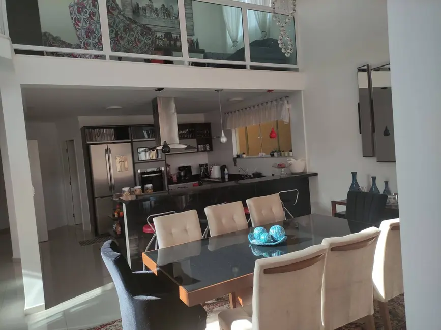 Foto 4 de Casa com 1 quarto à venda, 600m2 em Jordanópolis, Aruja - SP