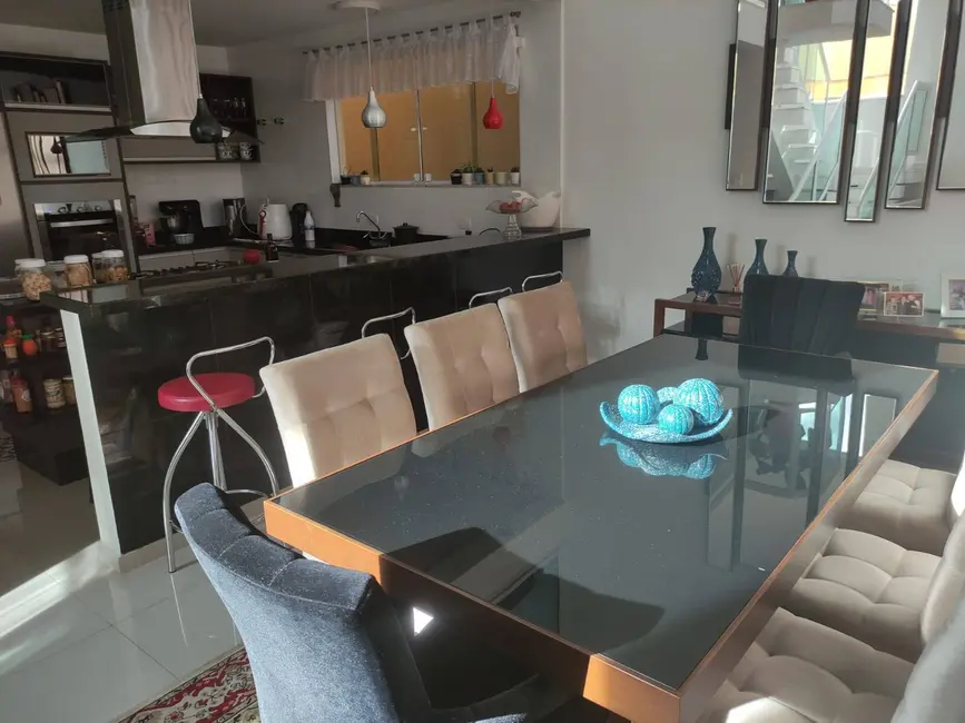 Foto 5 de Casa com 1 quarto à venda, 600m2 em Jordanópolis, Aruja - SP