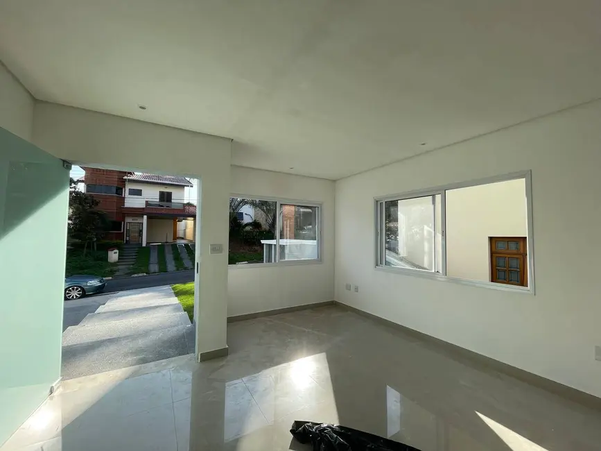 Foto 8 de Casa de Condomínio à venda, 300m2 em Jardim Fazenda Rincão, Aruja - SP