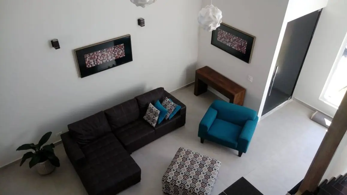 Casa de Condomínio com 3 quartos à venda, 800m2 em Santa Isabel - SP - imagem 3 Foto 3 de Casa de Condomínio com 3 quartos à venda, 800m2 em Santa Isabel - SP