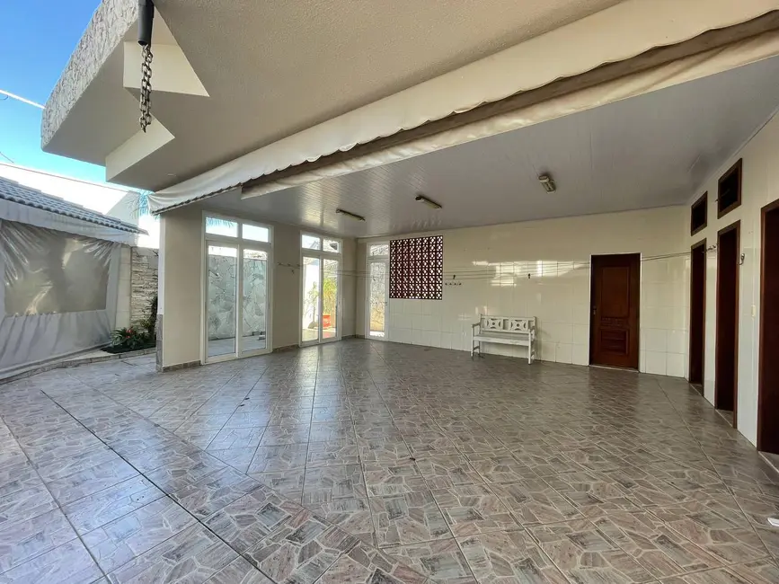 Casa de Condomínio com 4 quartos à venda, 300m2 em Aruja - SP - imagem 7 Foto 7 de Casa de Condomínio com 4 quartos à venda, 300m2 em Aruja - SP