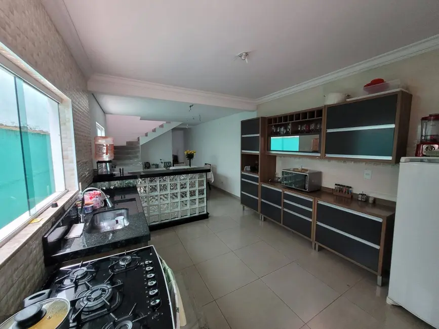 Foto 6 de Casa com 4 quartos à venda, 125m2 em Parque Rodrigo Barreto, Aruja - SP