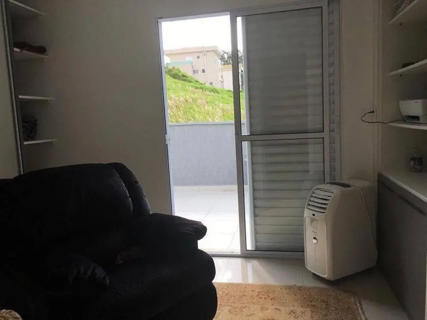 Foto 8 de Casa de Condomínio com 3 quartos à venda e para alugar, 300m2 em Jardim das Cerejeiras, Aruja - SP