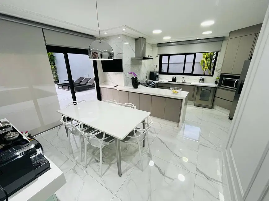 Foto 7 de Casa de Condomínio com 3 quartos à venda, 600m2 em Jardim Fazenda Rincão, Aruja - SP