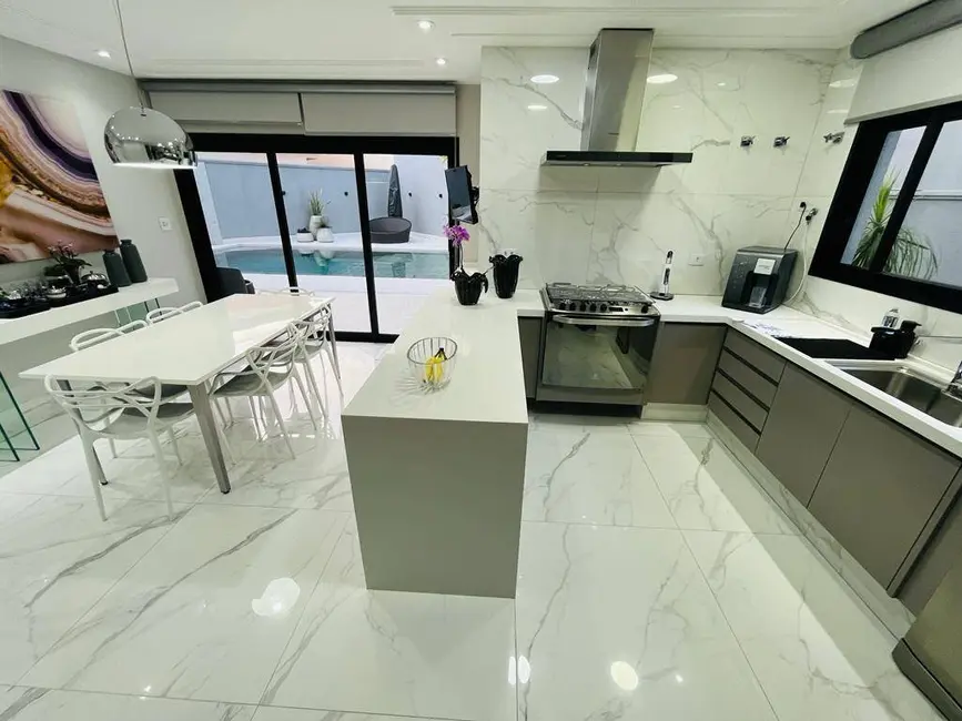 Foto 8 de Casa de Condomínio com 3 quartos à venda, 600m2 em Jardim Fazenda Rincão, Aruja - SP