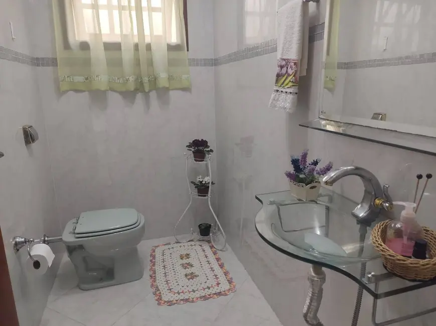 Foto 9 de Casa de Condomínio com 4 quartos à venda, 300m2 em Aruja - SP