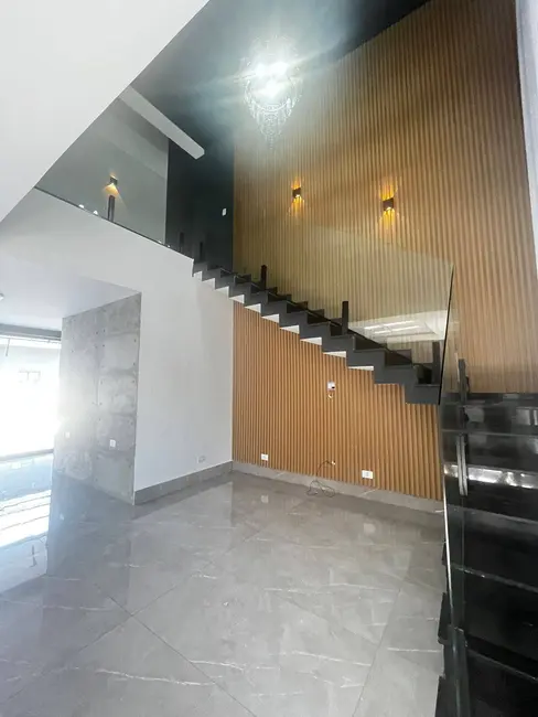 Foto 3 de Casa de Condomínio com 3 quartos à venda e para alugar, 310m2 em Jardim das Cerejeiras, Aruja - SP