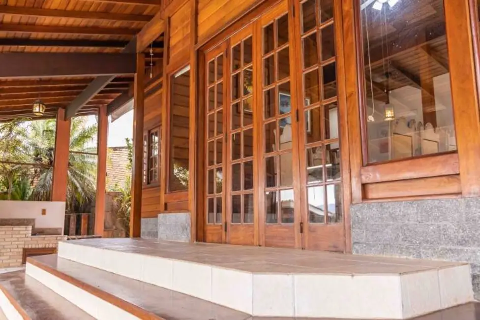 Casa de Condomínio com 4 quartos à venda e para alugar, 806m2 em Santa Isabel - SP - imagem 4 Foto 4 de Casa de Condomínio com 4 quartos à venda e para alugar, 806m2 em Santa Isabel - SP