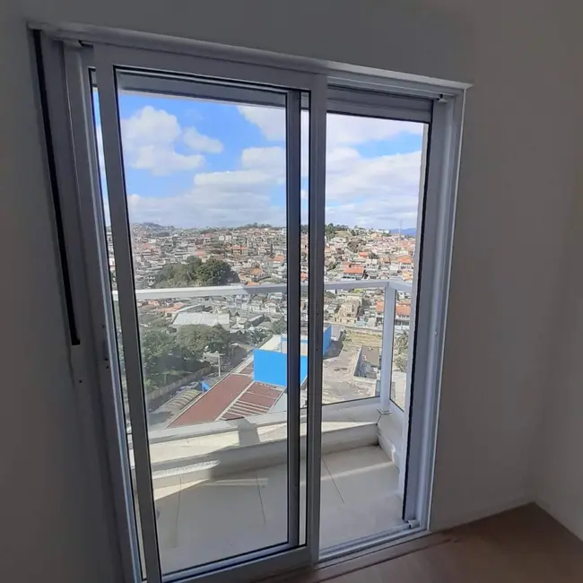 Apartamento com 3 quartos para alugar, 99m2 em Jardim Renata, Aruja - SP - imagem 9 Foto 9 de Apartamento com 3 quartos para alugar, 99m2 em Jardim Renata, Aruja - SP