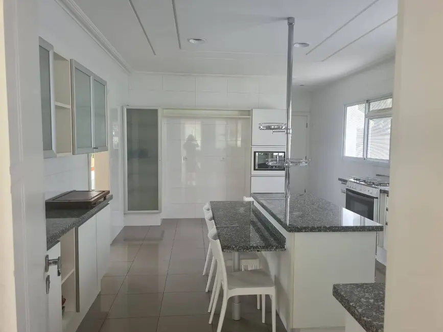 Foto 3 de Casa de Condomínio com 4 quartos à venda, 715m2 em Arujázinho IV, Aruja - SP