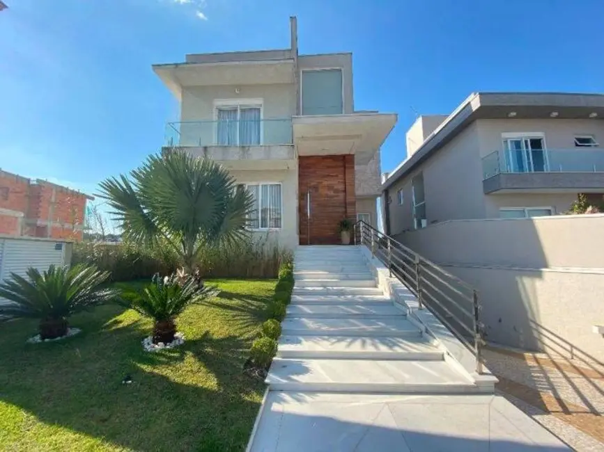 Foto 2 de Casa de Condomínio com 4 quartos à venda, 300m2 em Residencial Real Park, Aruja - SP