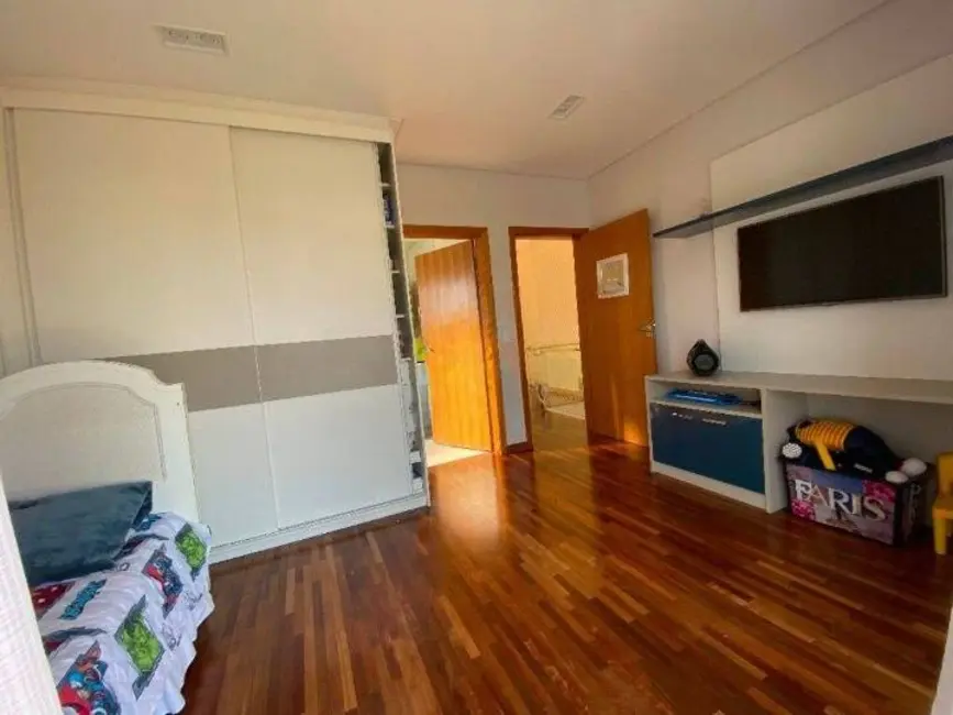 Foto 6 de Casa de Condomínio com 4 quartos à venda, 300m2 em Residencial Real Park, Aruja - SP