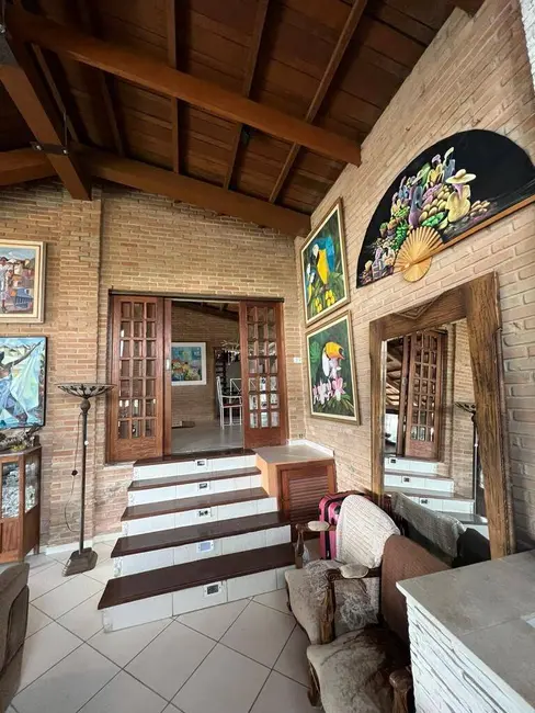 Foto 3 de Casa de Condomínio com 4 quartos à venda, 2300m2 em Aruja - SP