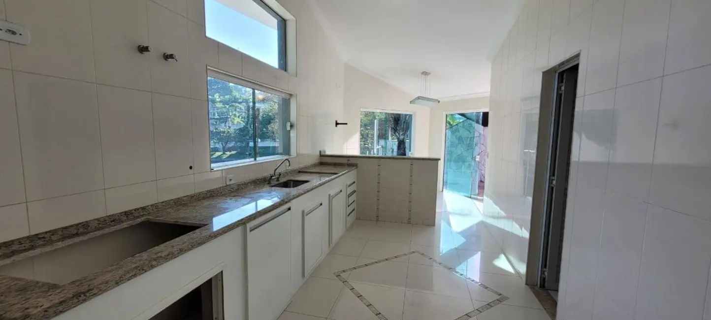 Foto 7 de Casa de Condomínio com 5 quartos à venda, 1200m2 em Arujázinho I, II e III, Aruja - SP