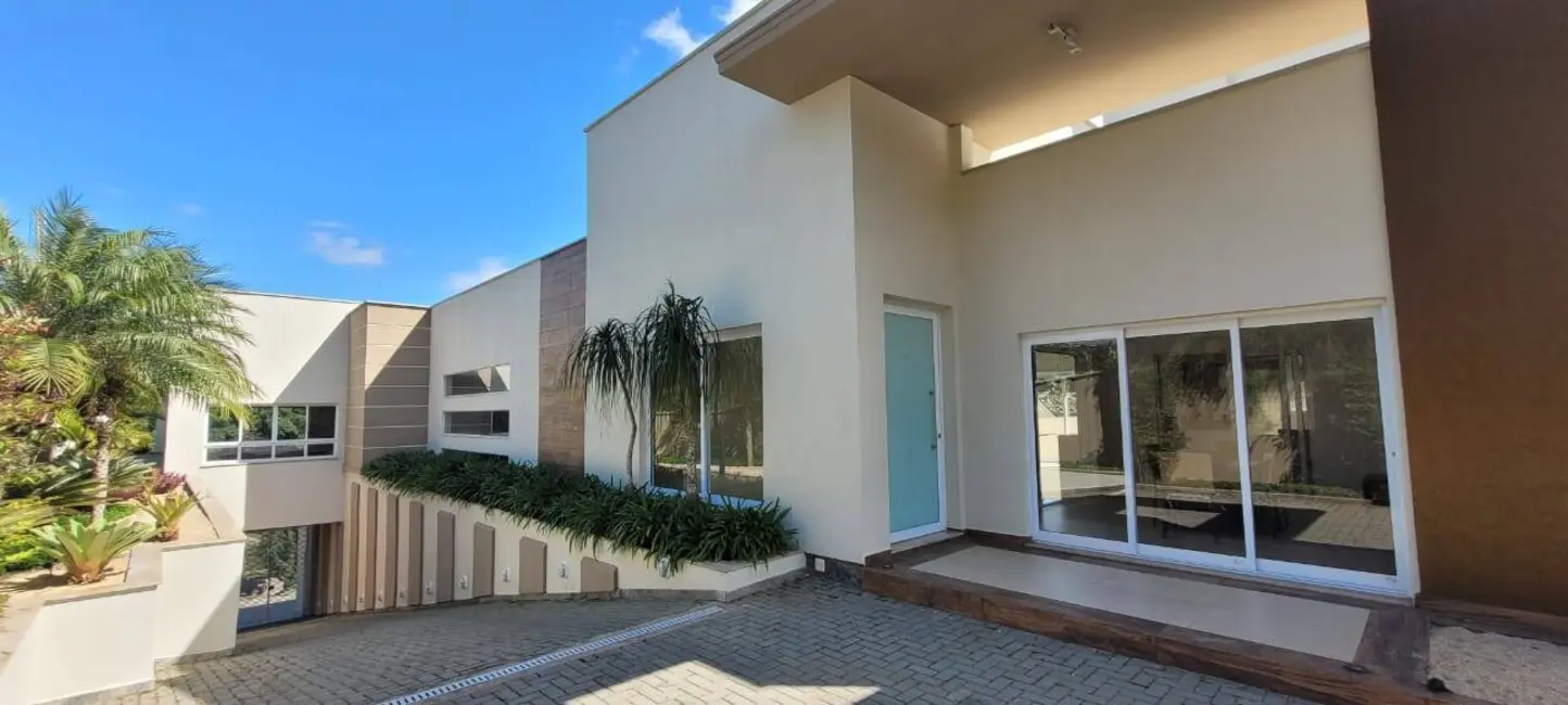 Foto 3 de Casa de Condomínio com 4 quartos à venda e para alugar, 2105m2 em Jardim Planalto, Aruja - SP