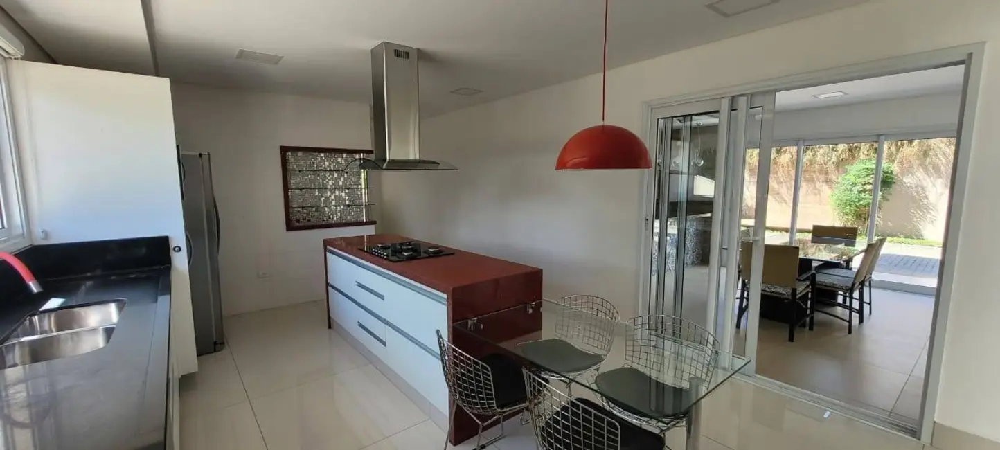 Foto 6 de Casa de Condomínio com 4 quartos à venda e para alugar, 2105m2 em Jardim Planalto, Aruja - SP
