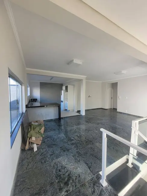 Foto 5 de Casa com 4 quartos à venda, 300m2 em Barbosas, Aruja - SP