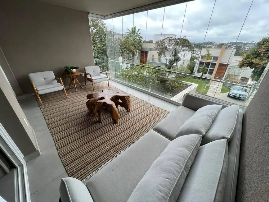 Foto 4 de Casa com 5 quartos à venda, 650m2 em Jardim Fazenda Rincão, Aruja - SP