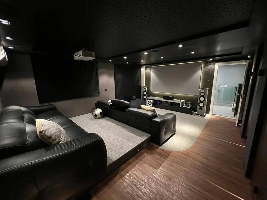 Foto 9 de Casa com 5 quartos à venda, 650m2 em Jardim Fazenda Rincão, Aruja - SP