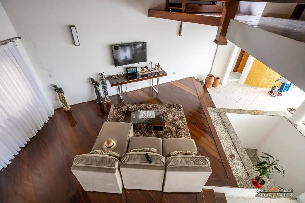 Foto 4 de Casa com 3 quartos à venda, 764m2 em Ubatuba - SP