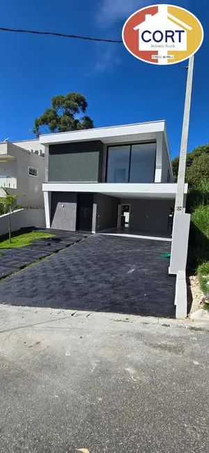 Casa com 4 quartos à venda, 300m2 em Residencial Real Park, Aruja - SP - imagem 5 Foto 5 de Casa com 4 quartos à venda, 300m2 em Residencial Real Park, Aruja - SP