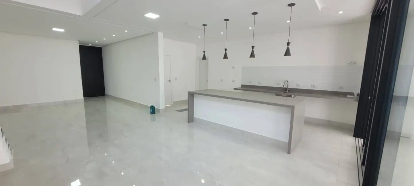 Foto 3 de Casa de Condomínio com 4 quartos à venda, 300m2 em Jardim Fazenda Rincão, Aruja - SP