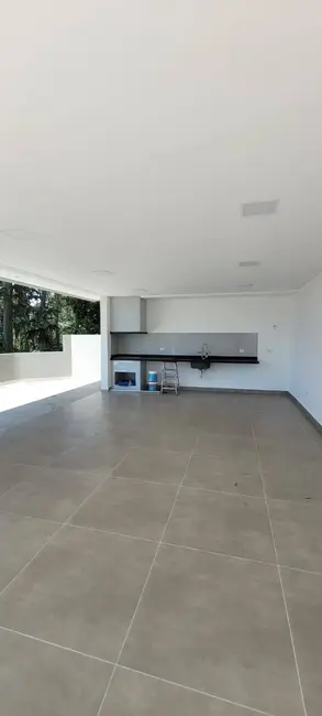 Foto 3 de Casa com 4 quartos à venda, 300m2 em Jardim das Cerejeiras, Aruja - SP