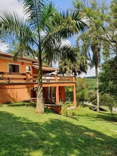 Foto 2 de Casa de Condomínio com 3 quartos à venda, 5119m2 em Canjicas, Aruja - SP