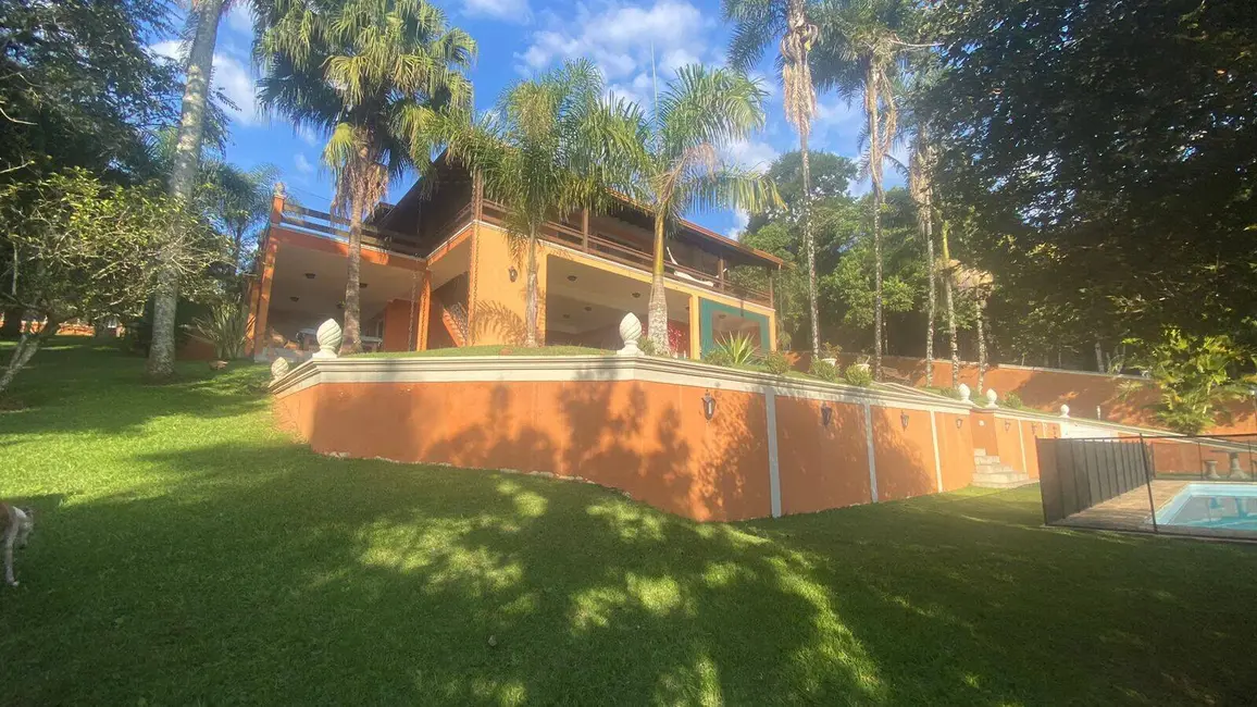 Foto 4 de Casa de Condomínio com 3 quartos à venda, 5119m2 em Canjicas, Aruja - SP