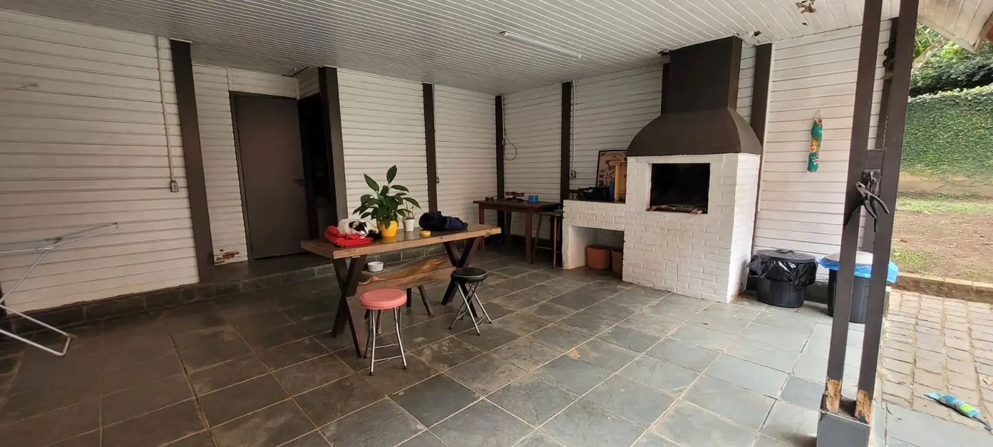 Foto 3 de Casa com 5 quartos à venda e para alugar em Jardim Planalto, Aruja - SP