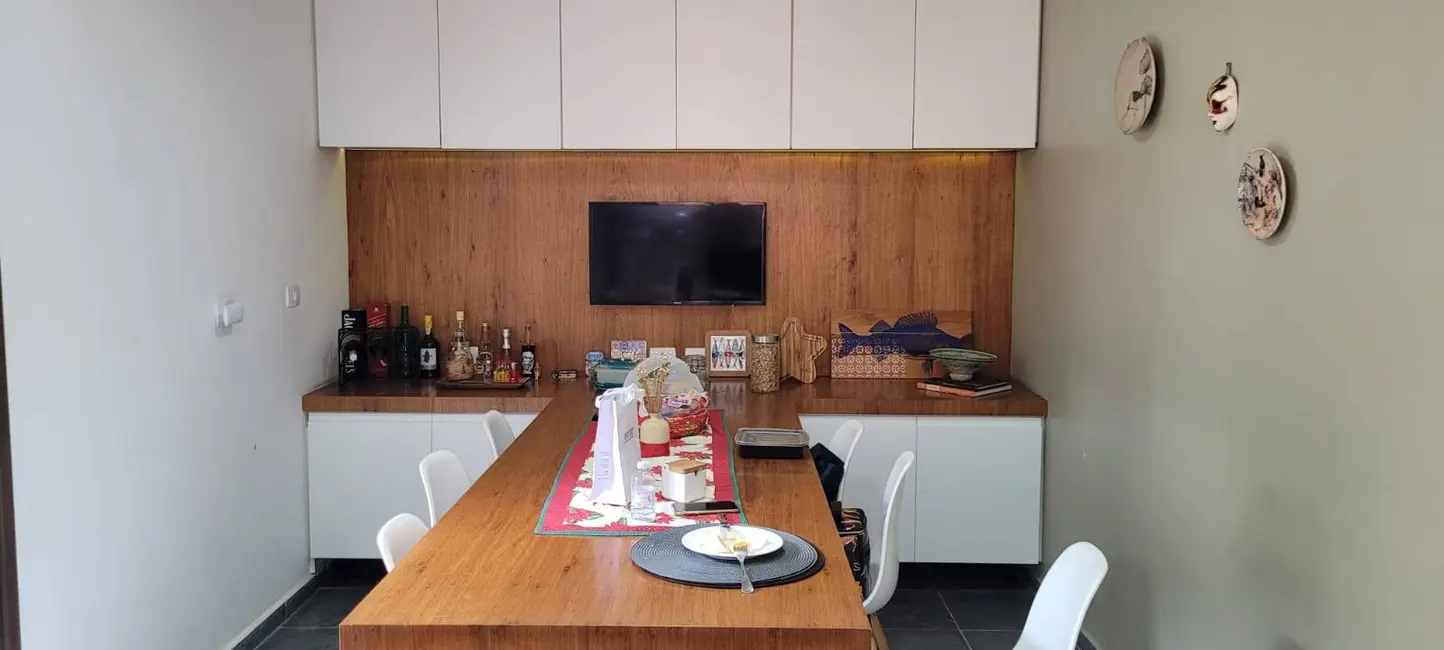 Foto 5 de Casa com 5 quartos à venda e para alugar em Jardim Planalto, Aruja - SP