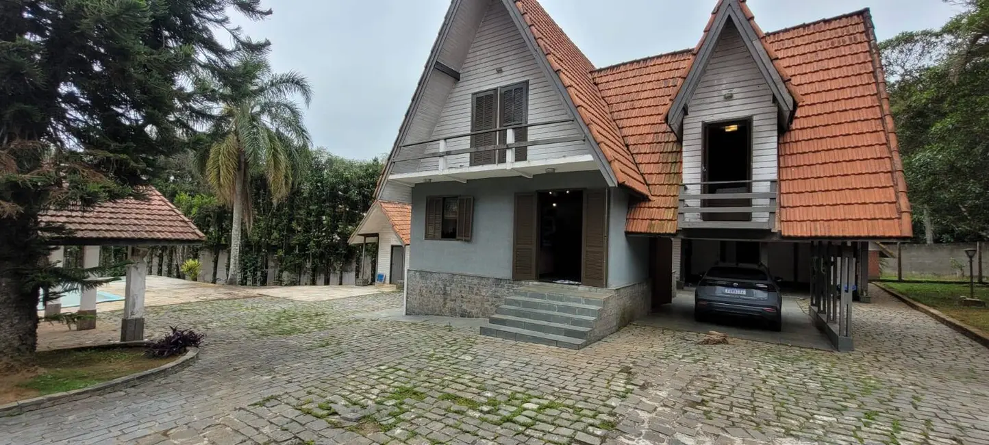 Foto 1 de Casa com 5 quartos à venda e para alugar em Jardim Planalto, Aruja - SP