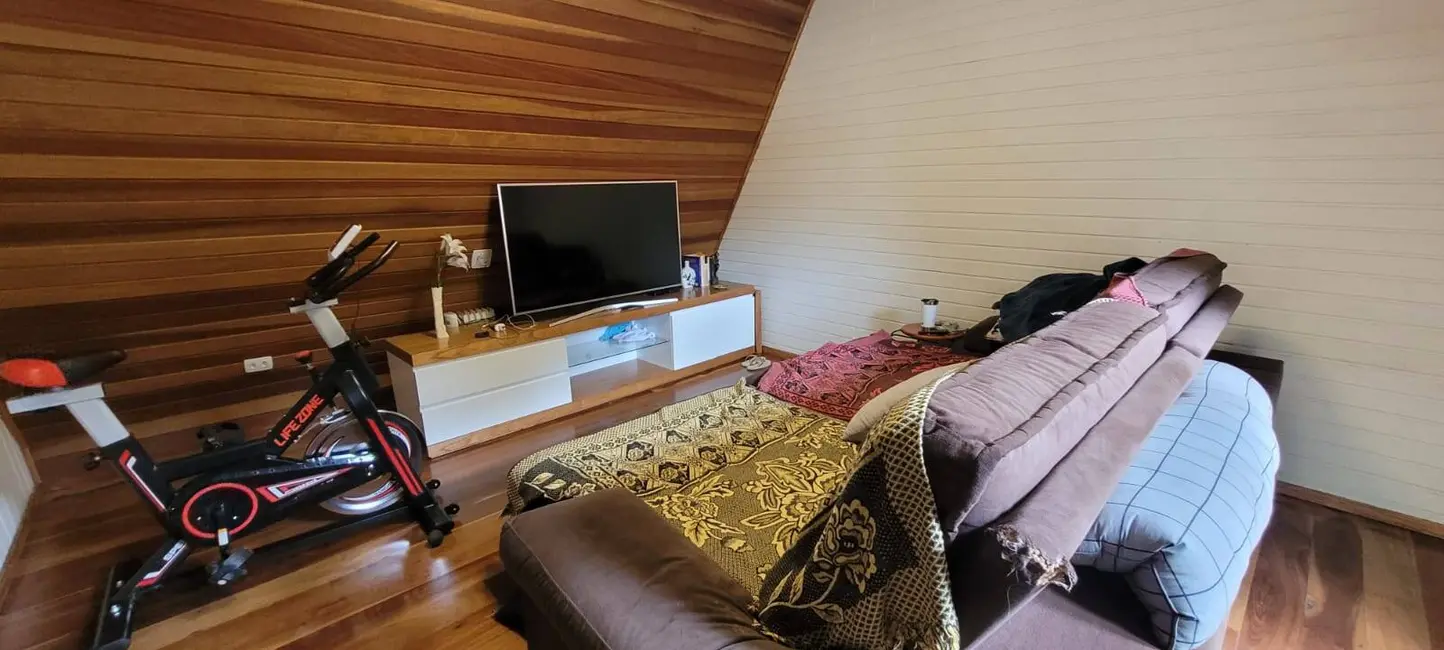 Foto 8 de Casa com 5 quartos à venda e para alugar em Jardim Planalto, Aruja - SP