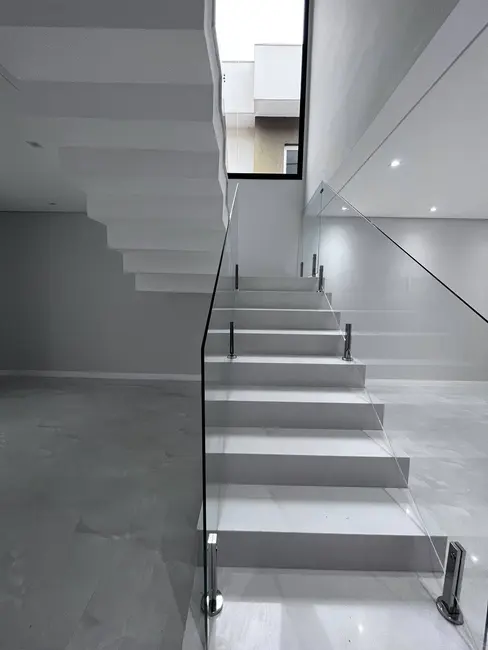 Casa de Condomínio com 4 quartos à venda, 300m2 em Residencial Real Park, Aruja - SP - imagem 7 Foto 7 de Casa de Condomínio com 4 quartos à venda, 300m2 em Residencial Real Park, Aruja - SP