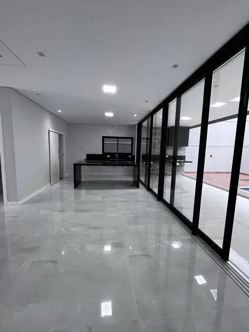 Casa de Condomínio com 4 quartos à venda, 300m2 em Residencial Real Park, Aruja - SP - imagem 6 Foto 6 de Casa de Condomínio com 4 quartos à venda, 300m2 em Residencial Real Park, Aruja - SP