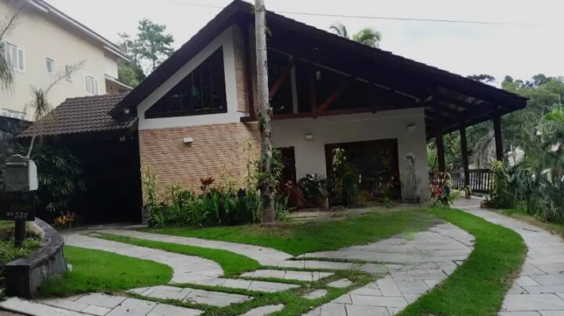 Foto 1 de Casa com 3 quartos à venda, 1000m2 em Arujázinho I, II e III, Aruja - SP