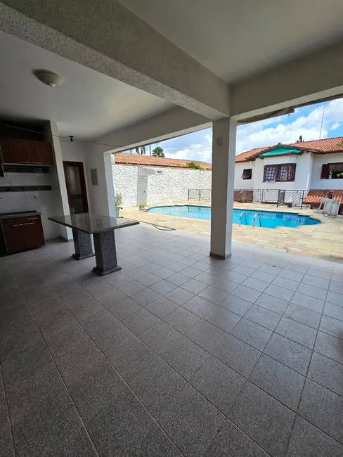 Foto 5 de Casa de Condomínio com 3 quartos à venda, 1100m2 em Arujázinho I, II e III, Aruja - SP