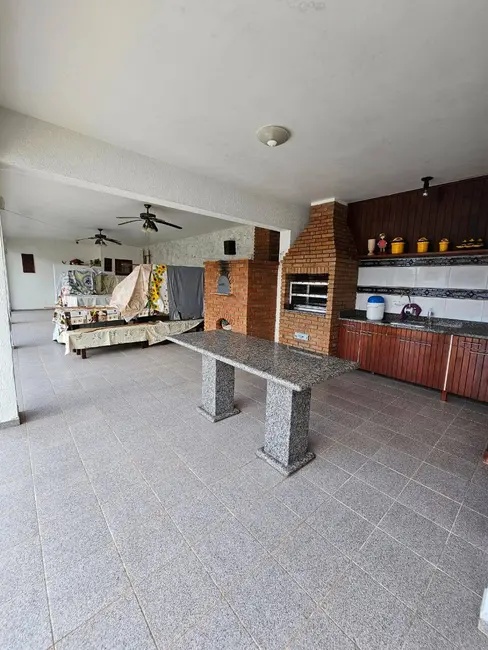 Foto 4 de Casa de Condomínio com 3 quartos à venda, 1100m2 em Arujázinho I, II e III, Aruja - SP