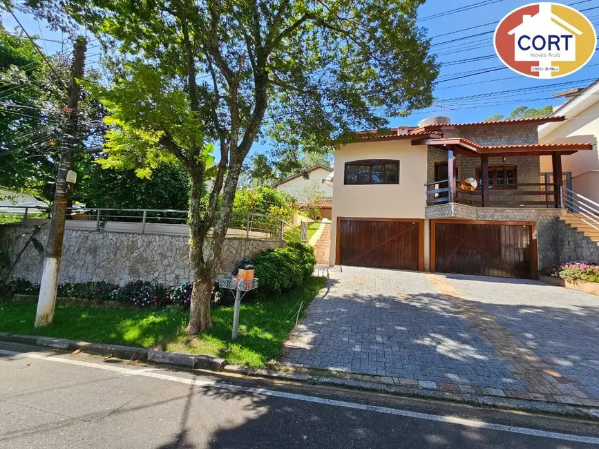 Foto 1 de Casa com 3 quartos para alugar, 600m2 em Aruja - SP