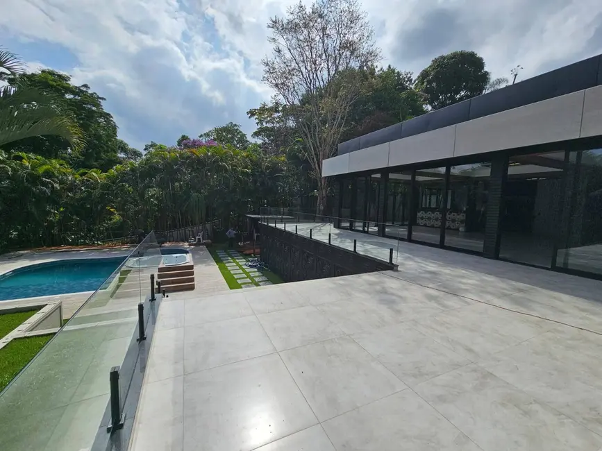 Foto 60 de Casa à venda, 1850m2 em Arujázinho I, II e III, Aruja - SP