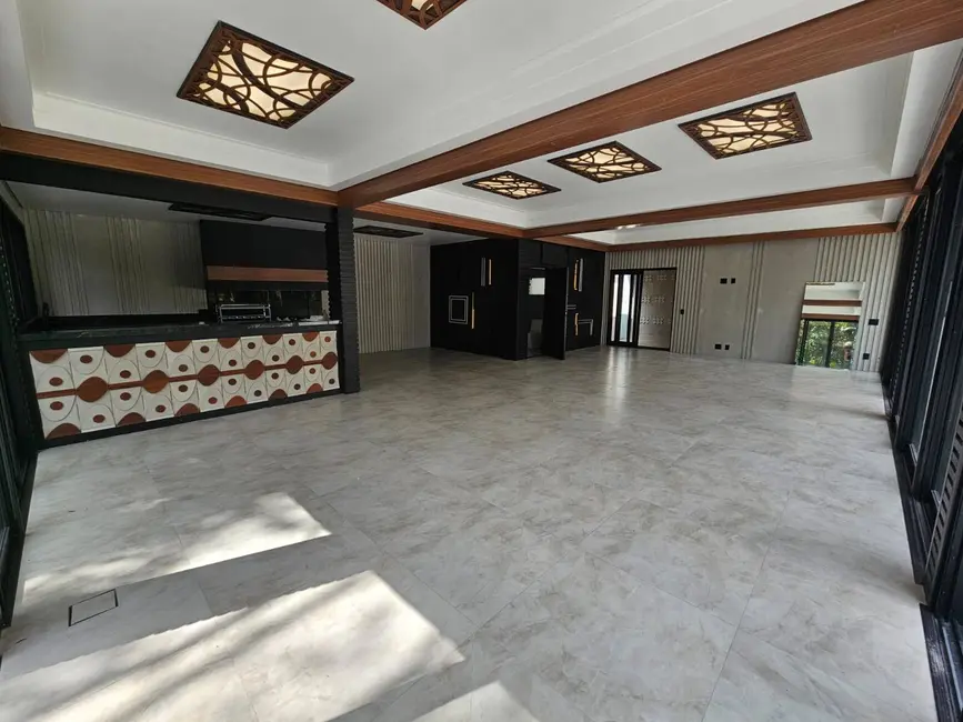 Foto 48 de Casa à venda, 1850m2 em Arujázinho I, II e III, Aruja - SP