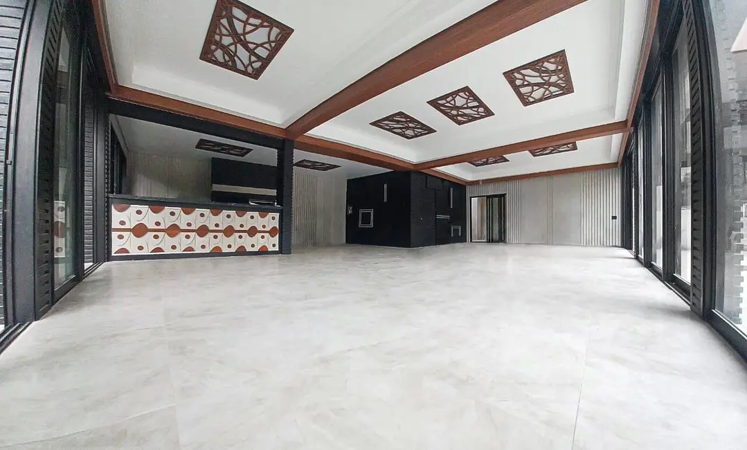 Foto 12 de Casa à venda, 1850m2 em Arujázinho I, II e III, Aruja - SP